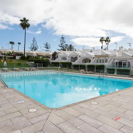 بيت للعطل Spacious 2br Bungalow Private Solarium & Pool